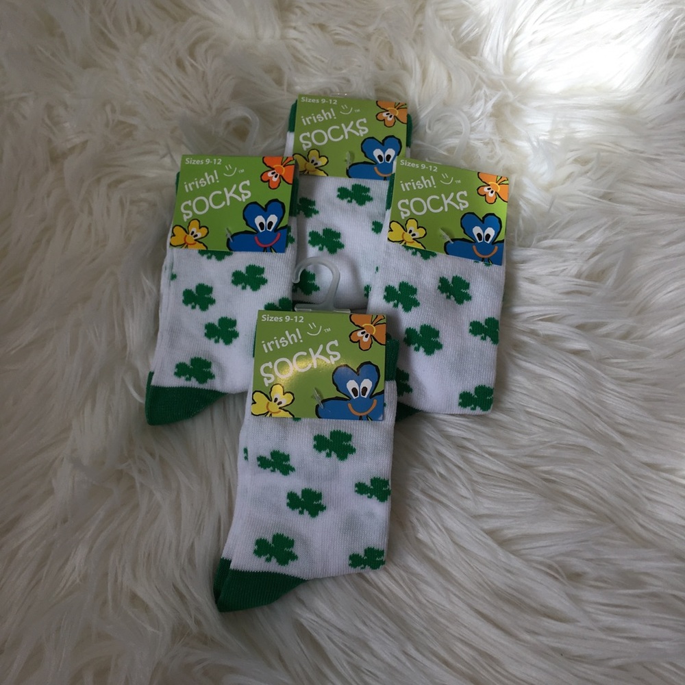 4 pairs of kids St Patty’s socks. NWT